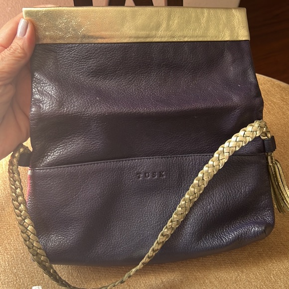 TUSK NAVY AND GOLD LEATHER BAG - Picture 11 of 16